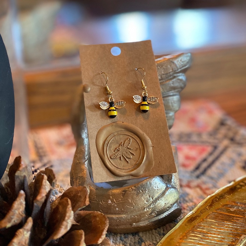 Golden Crystal .05” Bee